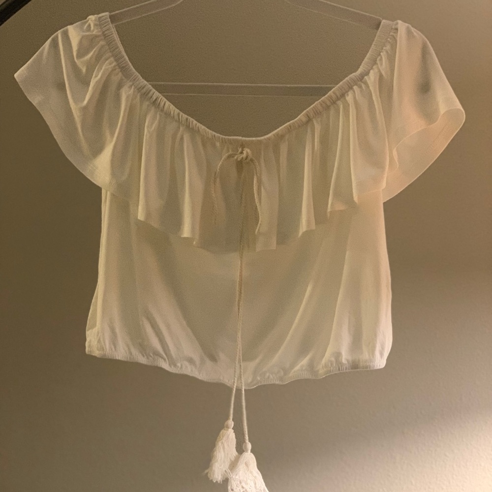 Adorable Cream colored crop top